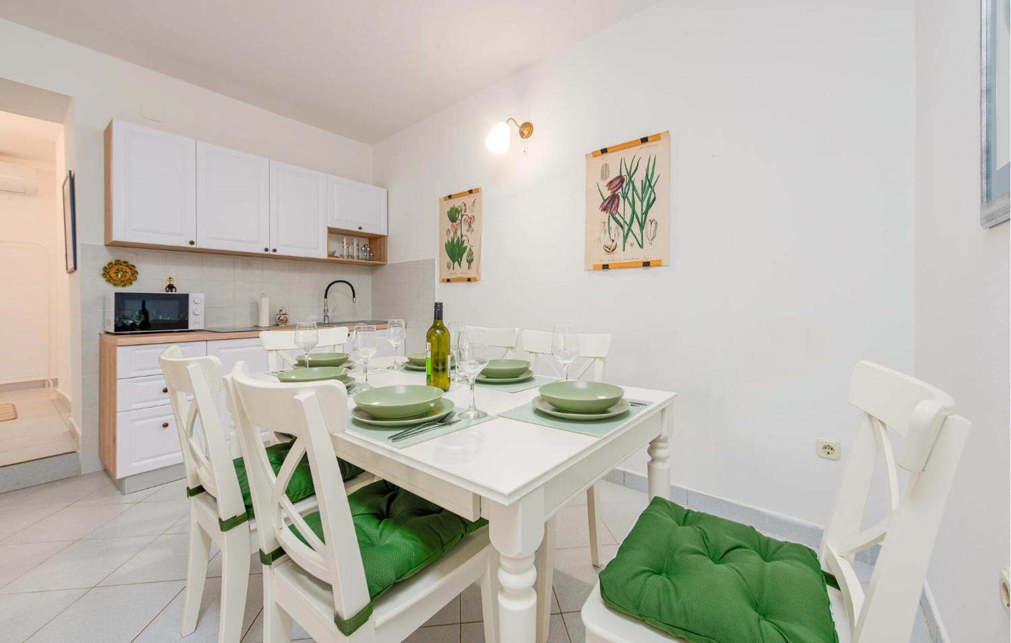 Beautiful Home In Novalja With Wifi מראה חיצוני תמונה
